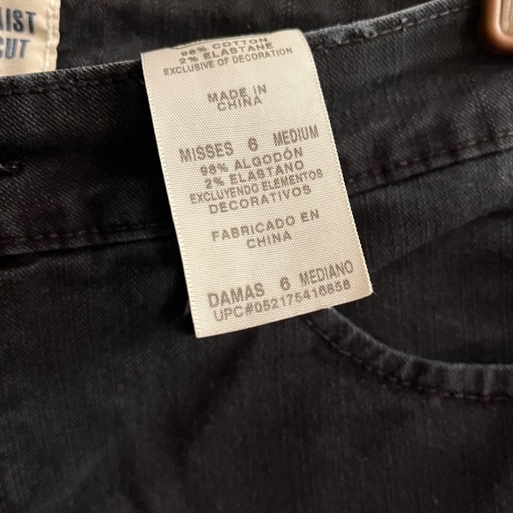 LEVI’S~ BLACK~BOOTCUT JEANS~6 - Picture 3 of 8